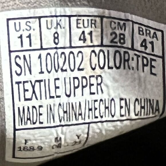 Womens SKECHERS Air Cooled Memory Foam Gray Slip On Sneakers / Size 11 - Picture 9 of 9